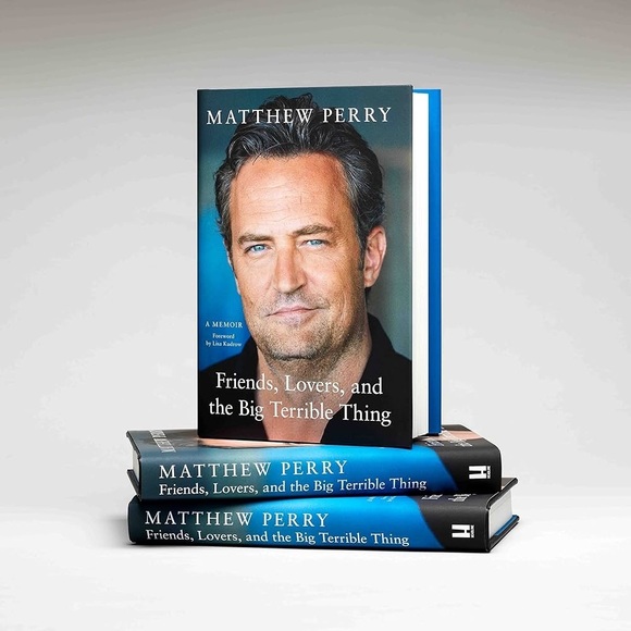 ✨ Matthew Perry book: Friends, Lovers, and the Big Terrible Thing: A Memoir - Picture 2 of 7